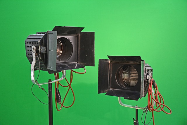 Liberty City Chroma: Infusing Life into Philly's Walls with Groovy Hues